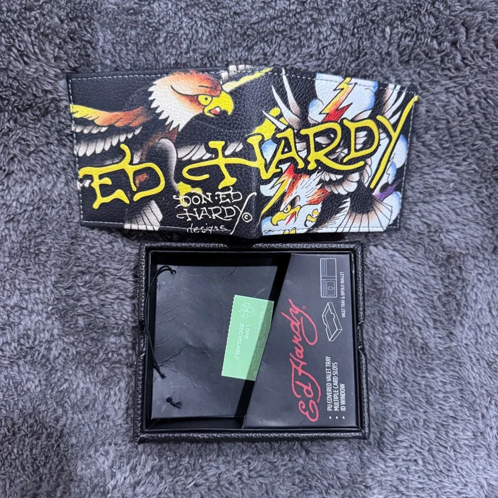 Ed Hardy Mens Eagle Graphic Bifold Wallet Black Tattoo Art with Valet Tray Box
